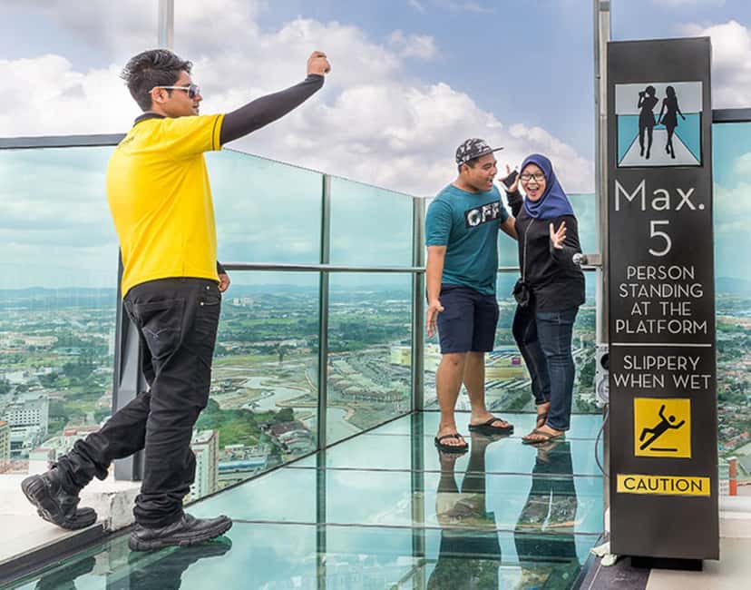 Melaka: The Shore Sky Tower Admission Ticket - Key things you’ll notice right away