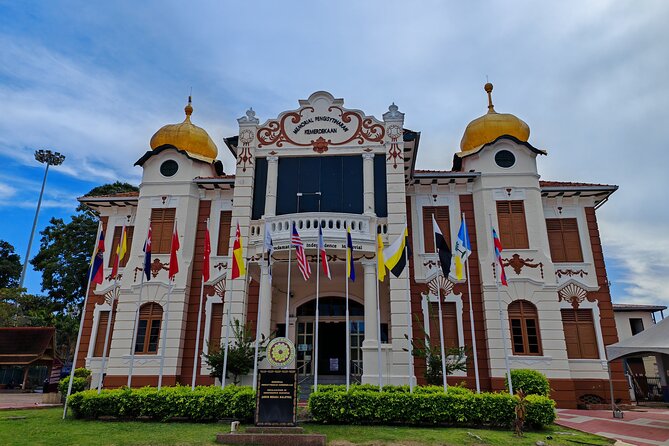 Melaka UNESCO City Guided Walking Tour - Tip Based - Who this tour is best for (and who should skip it)